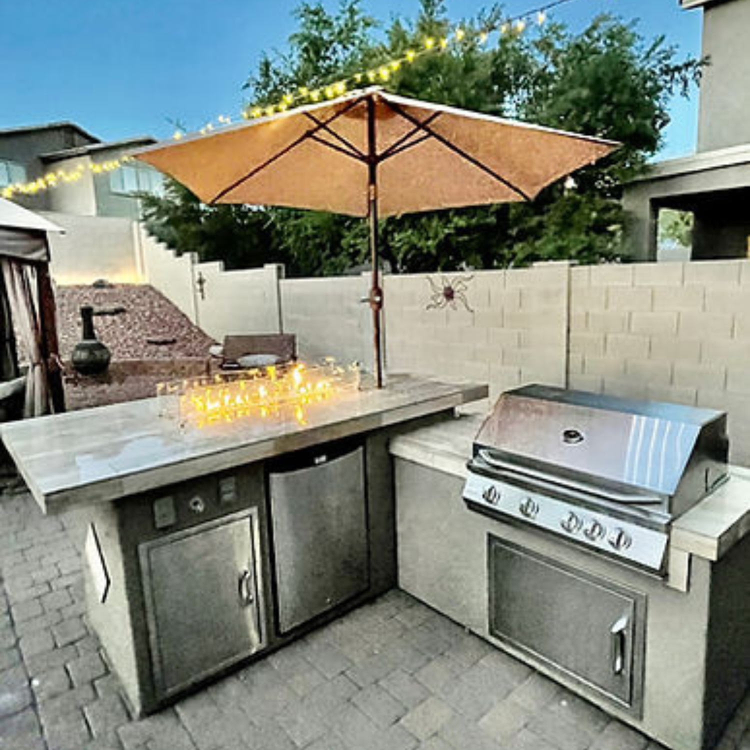 Baja/Fire L-Shaped BBQ Island with Fire-pit, 4 Burner BBQ, Outdoor Refrigerator - Thumbnail 3